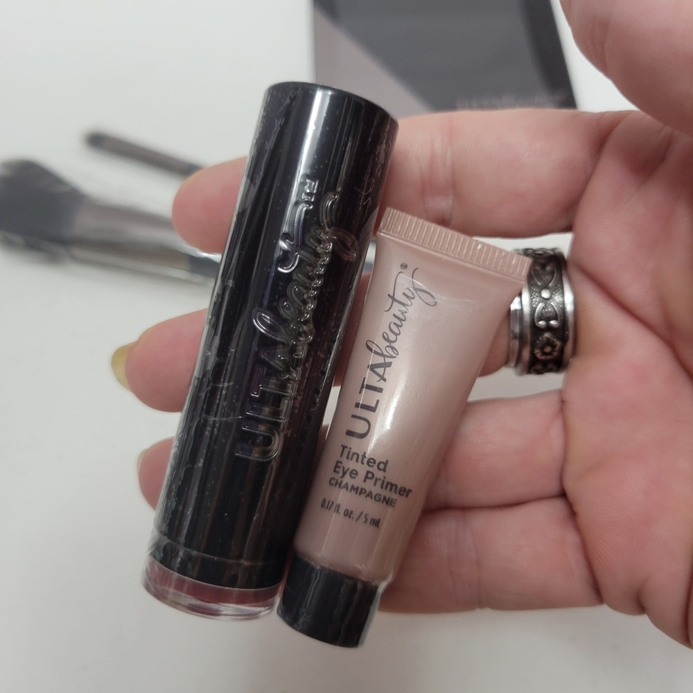 NEW -Old Stock- Ulta Beauty Collection Fall 2019 GWP 7 Piece Makeup Sampler Kit - Picture 4 of 7